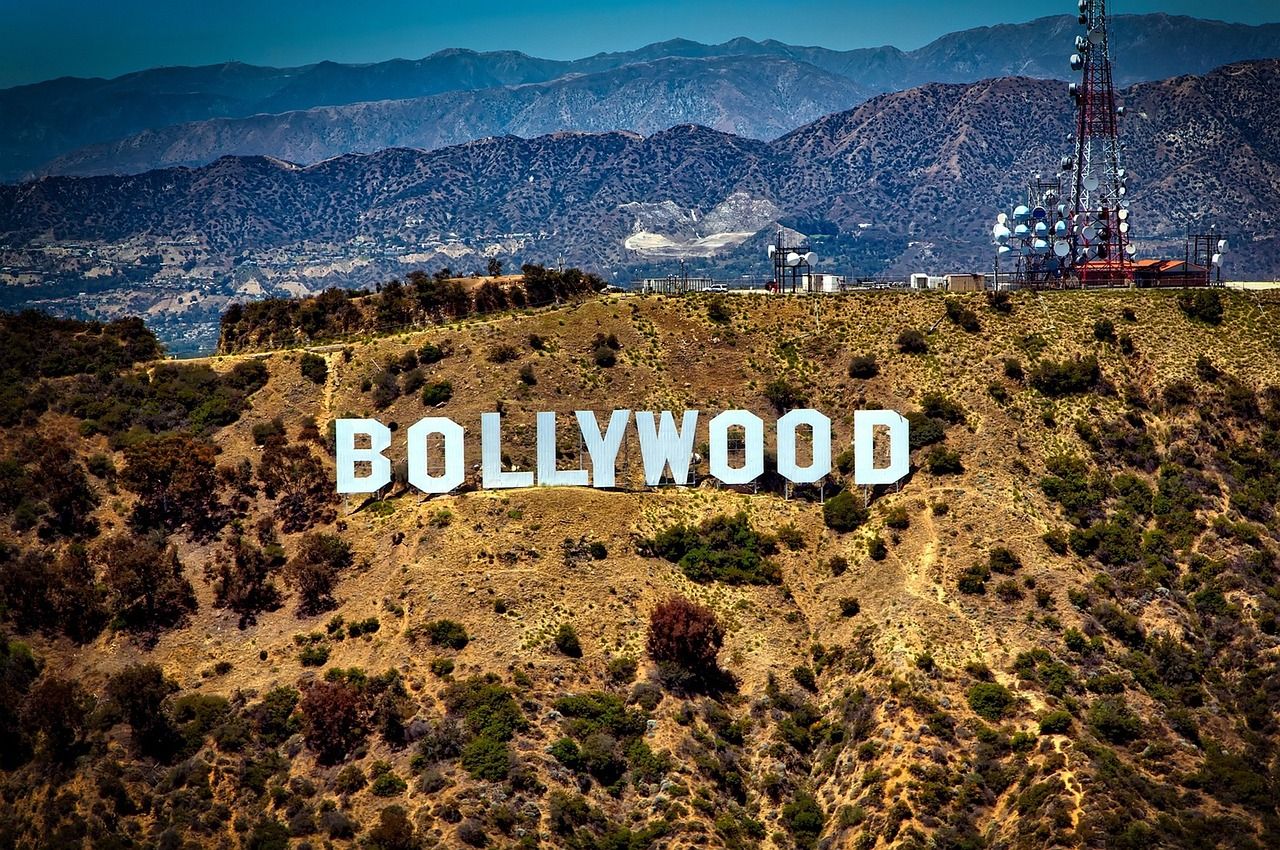 découvrez le cinema tourism : explorez les lieux de tournage emblématiques et vivez une expérience unique inspirée par vos films préférés.