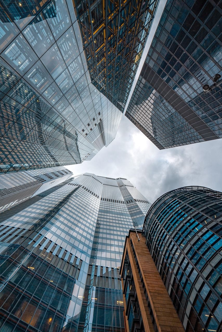 découvrez tout ce qu'il faut savoir sur la ville : histoire, culture, attractions et vie locale pour mieux comprendre et apprécier cet environnement urbain dynamique.