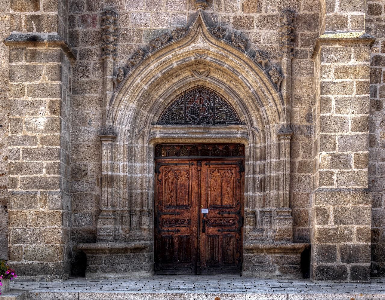 découvrez des destinations espagnoles authentiques qui vous plongeront dans la culture riche et variée de l'espagne. des villages pittoresques aux villes vibrantes, explorez des lieux emblématiques et des trésors cachés qui font l'âme de ce pays ensoleillé.