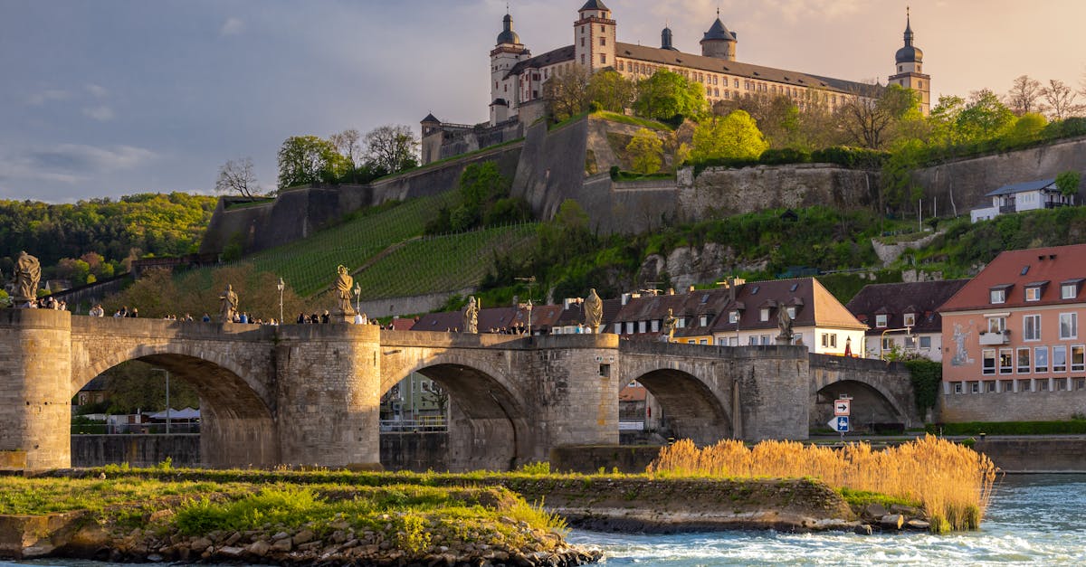 découvrez la beauté des paysages naturels à travers des montagnes majestueuses, des forêts luxuriantes et des rivières scintillantes. éveillez vos sens et plongez dans des décors enchanteurs qui vous reconnectent avec la nature.