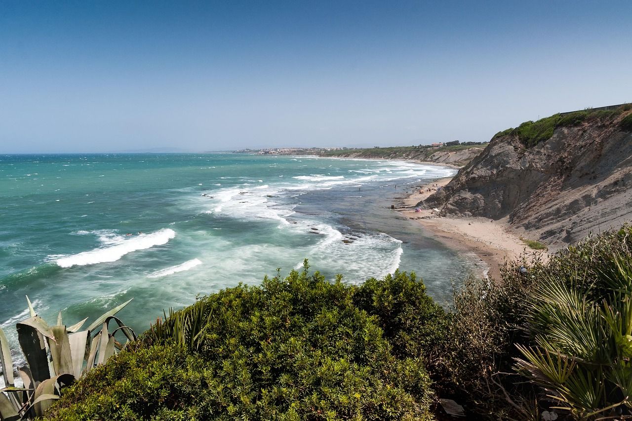 découvrez tabarka et aïn draham, deux destinations incontournables du nord-ouest de la tunisie, alliant beauté naturelle, histoire riche et culture authentique.
