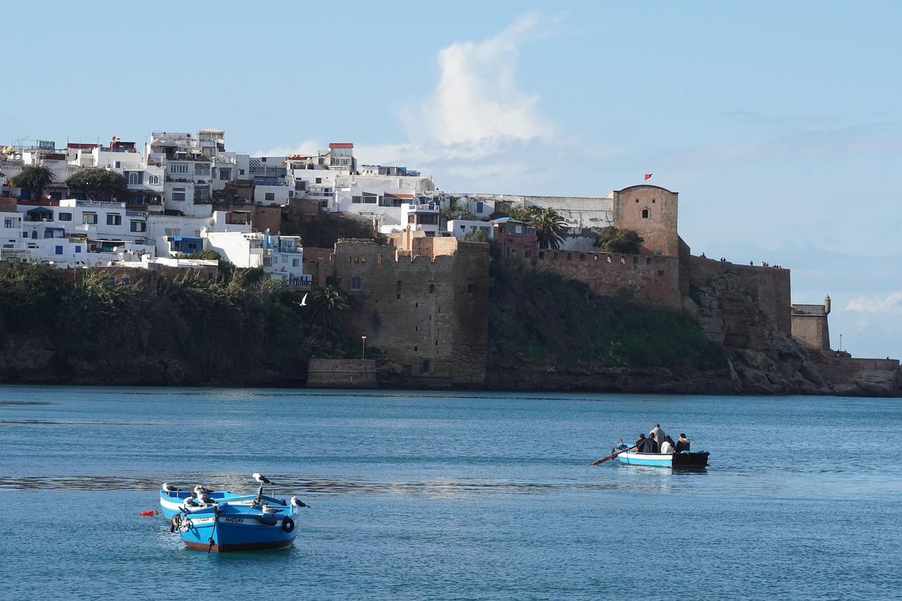 découvrez rabat, la capitale du maroc, riche en histoire et en culture. explorez ses monuments emblématiques, ses jardins luxuriants et profitez de l'accueil chaleureux de ses habitants. partez à la découverte de cette ville fascinante où tradition et modernité se rencontrent.