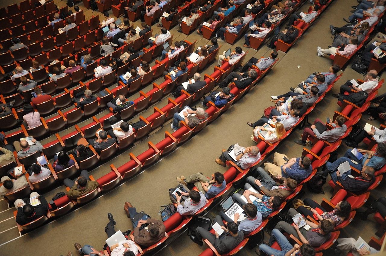 découvrez nos événements incontournables : conférences, ateliers, soirées et bien plus encore pour tous les goûts et toutes les occasions.