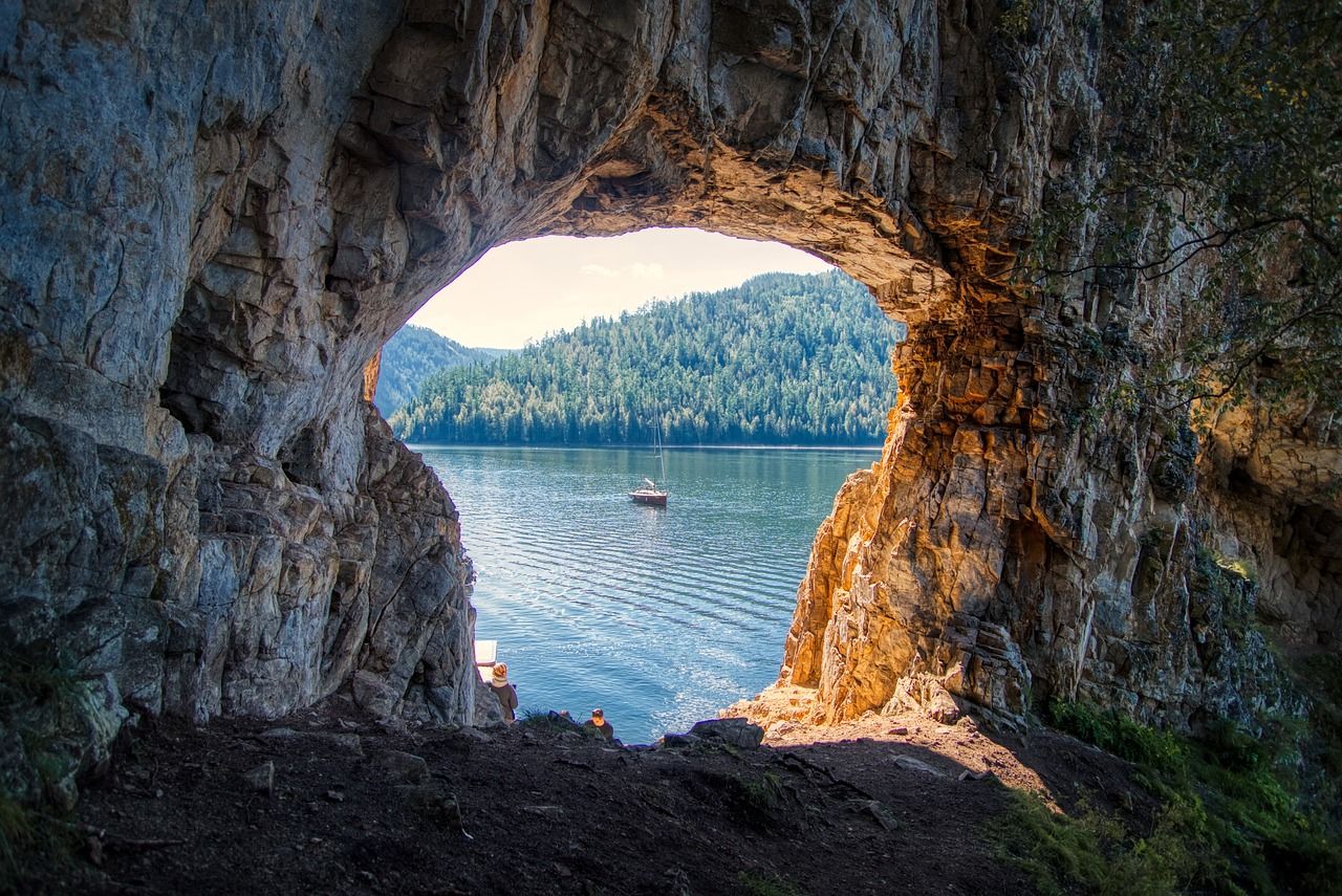 découvrez le tourisme d'aventure : partez à la conquête de destinations uniques, vivez des expériences inoubliables et repoussez vos limites lors d'activités sensationnelles en pleine nature.