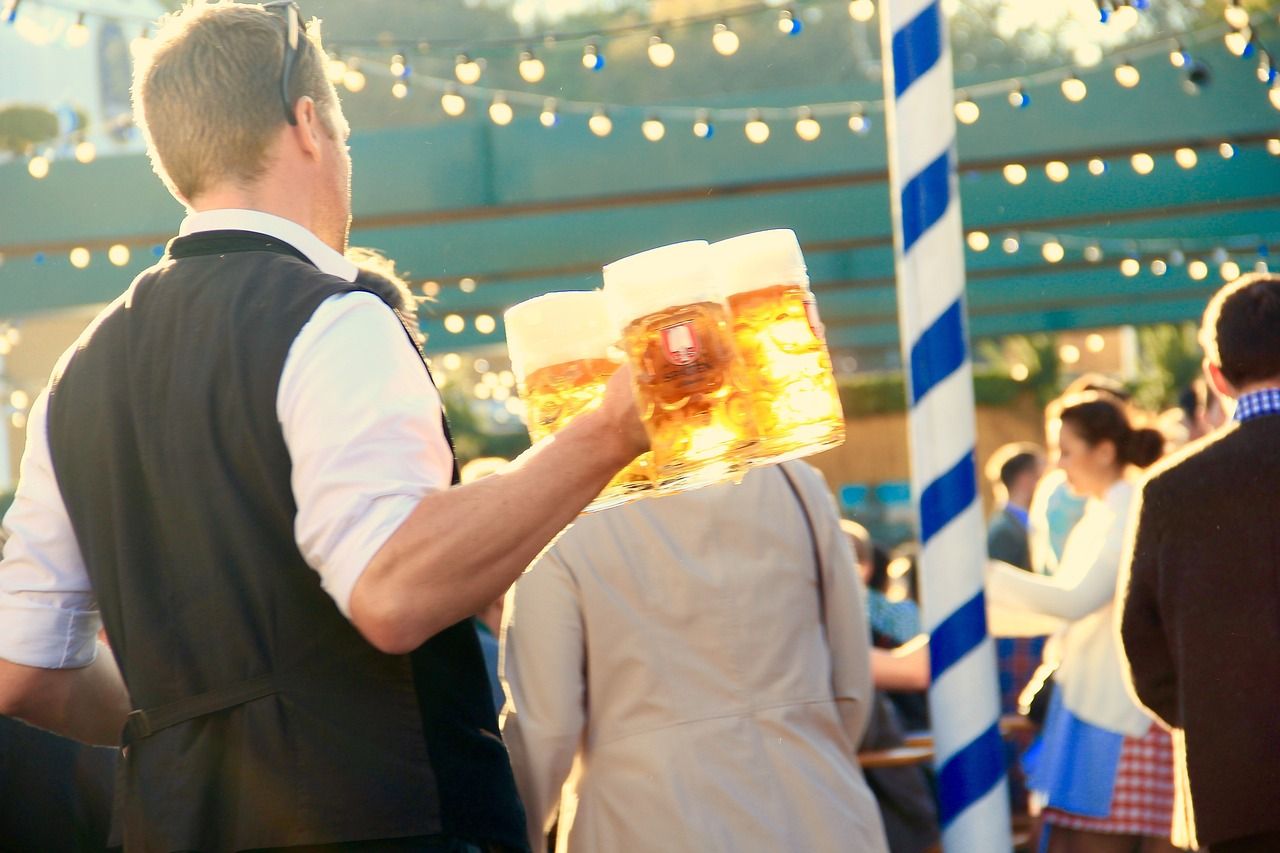 découvrez les enjeux et les impacts du tourisme de masse sur les destinations à travers le monde. analysez les défis environnementaux, sociaux et économiques liés à cette pratique, tout en explorant des alternatives pour un tourisme plus durable et responsable.