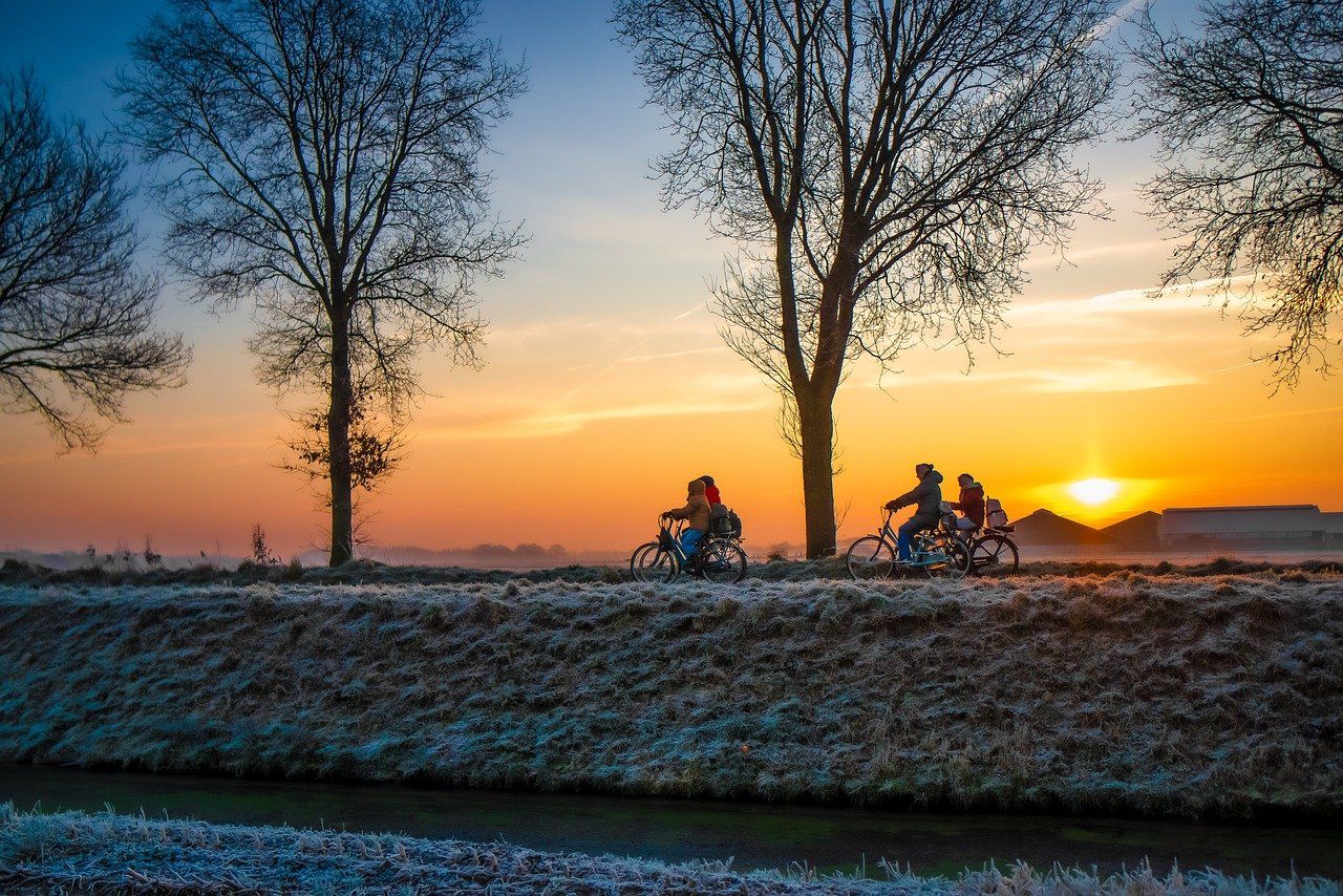 découvrez des idées d'activités amusantes à faire entre amis pour renforcer vos liens et créer des souvenirs inoubliables. que ce soit des sorties, des jeux ou des aventures en plein air, trouvez l'inspiration pour passer du bon temps ensemble.
