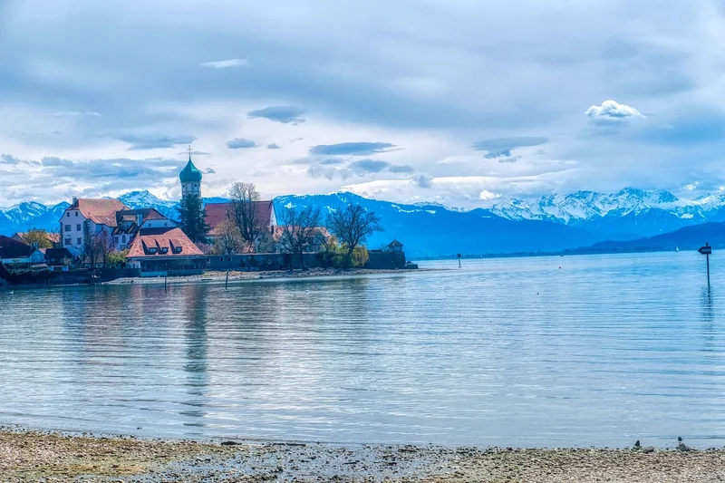 Quelle est la plus belle ville du lac de Constance ? Comparatif sans pitié