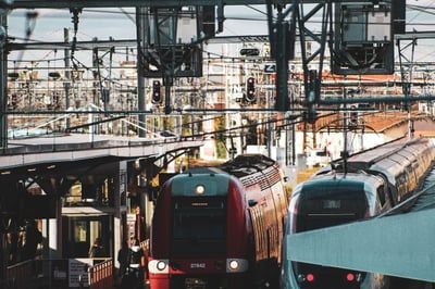 Comment les galères de la SNCF perturbent la distribution B2B : déraillement en chaîne !