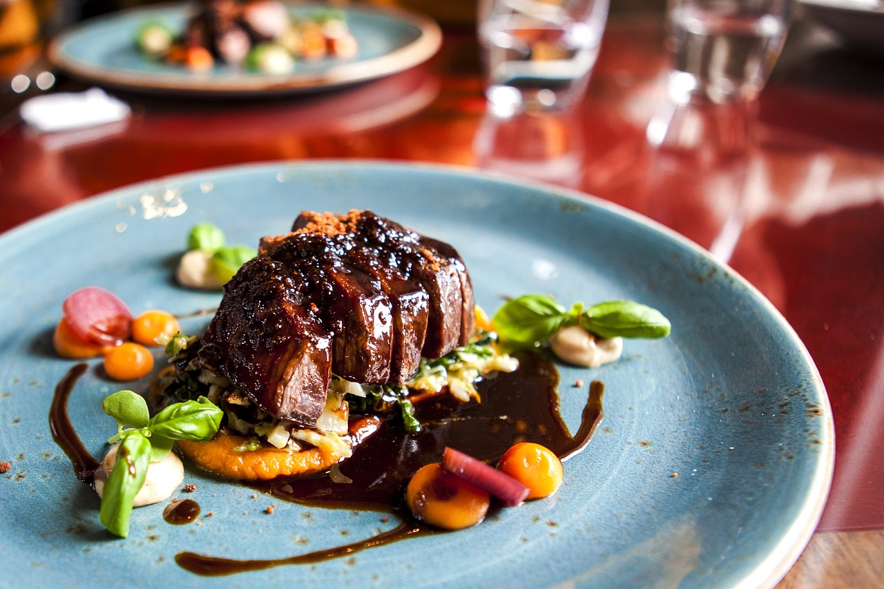Comment découvrir la gastronomie française durant votre voyage ?