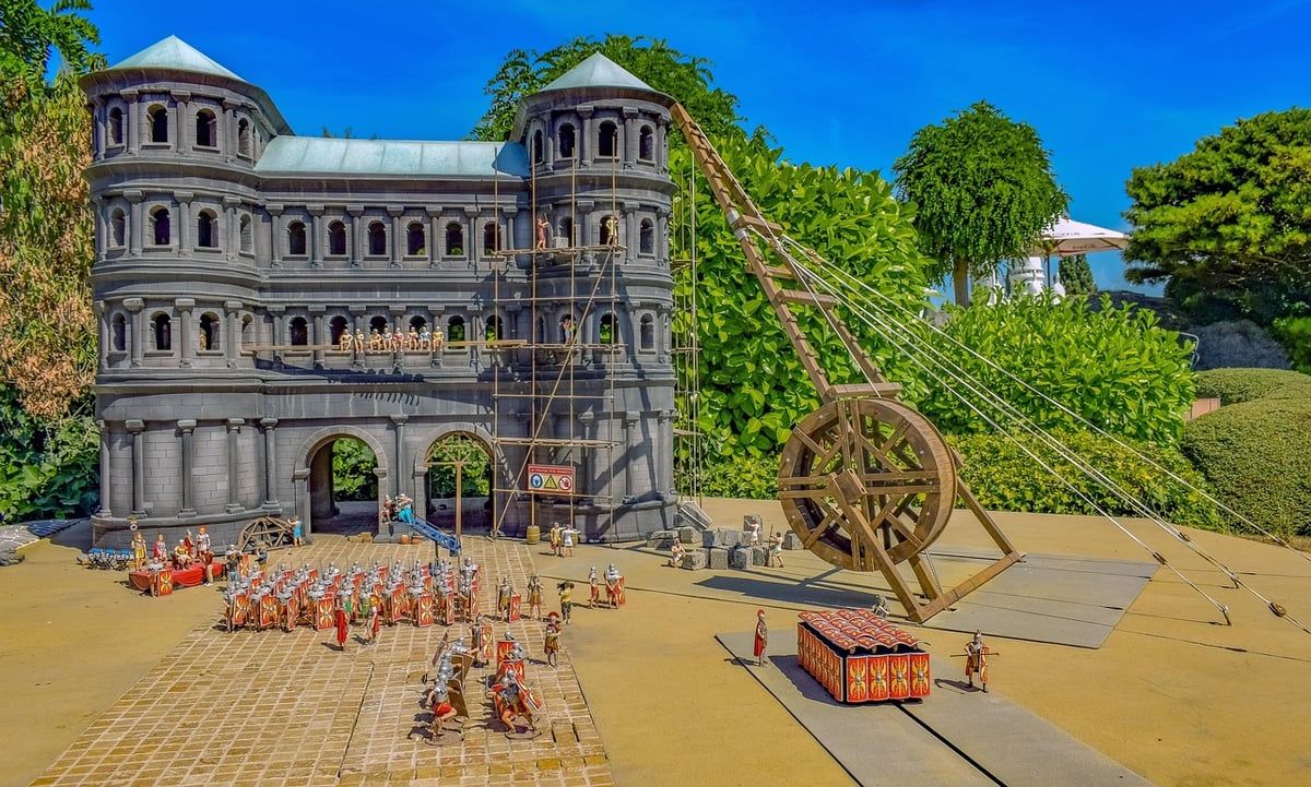 Ciné-tourisme : quand une série télé fait décoller les envies de voyage vers une ville fictive