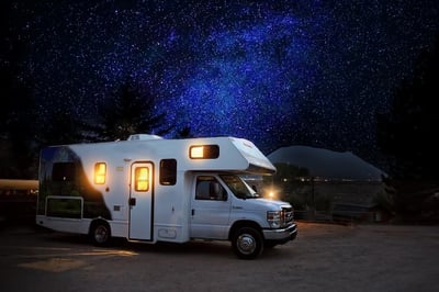 « Célébrer 50 ans d’aventures partagées » : Bonjour Caravaning fête un demi-siècle de voyages au parc des…