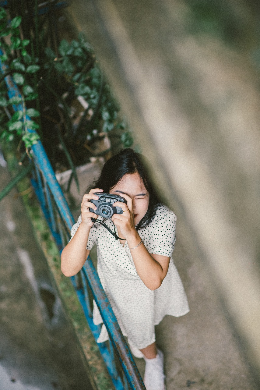 découvrez l'art de la photographie en plein air. capturez la beauté de la nature, des paysages époustouflants et des moments inoubliables grâce à nos astuces et conseils pratiques pour améliorer vos compétences en photographie en extérieur.