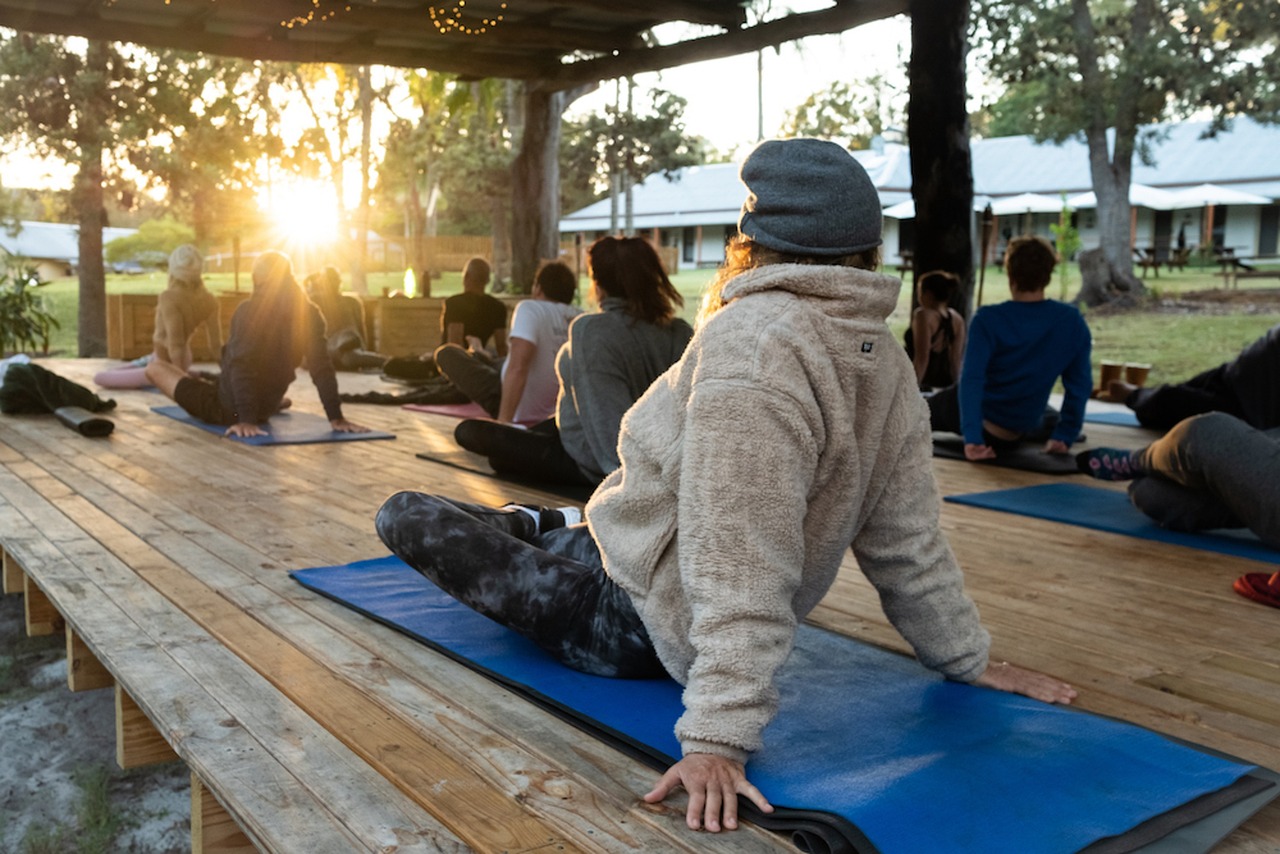 découvrez une retraite apaisante qui vous permettra de vous ressourcer, de méditer et de vous reconnecter avec vous-même dans un cadre naturel exceptionnel. offrez-vous un moment de tranquillité loin du quotidien.