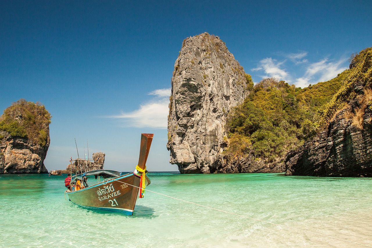 découvrez les îles paradisiaques, où plages de sable fin, eaux cristallines et paysages enchanteurs vous attendent. évadez-vous vers ces destinations de rêve pour des vacances inoubliables au cœur de la nature.