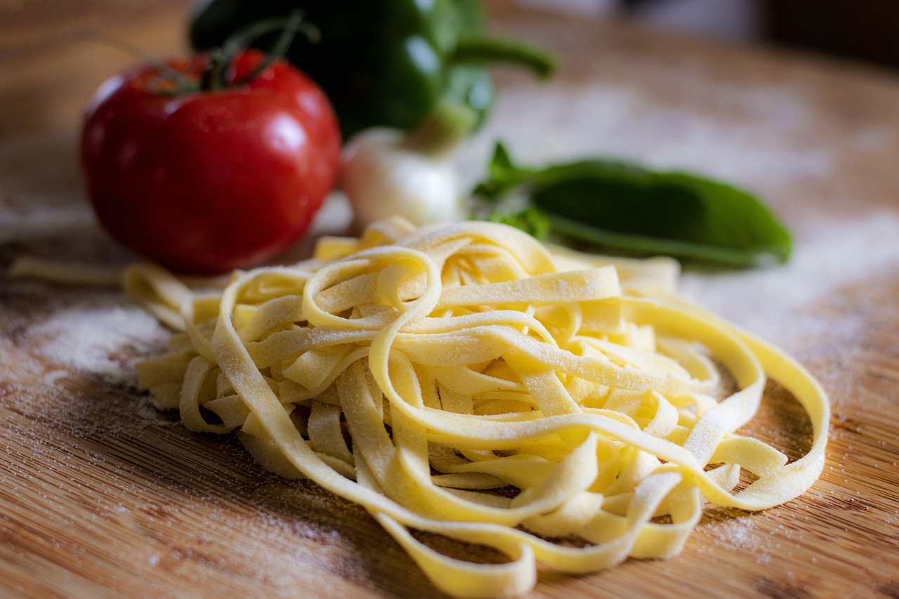 découvrez l'art culinaire à travers la gastronomie, un voyage sensoriel qui célèbre la diversité des saveurs, des traditions culinaires aux techniques modernes. explorez des recettes raffinées, des ingrédients frais et des conseils d'experts pour éveiller vos papilles et enrichir votre expérience gastronomique.