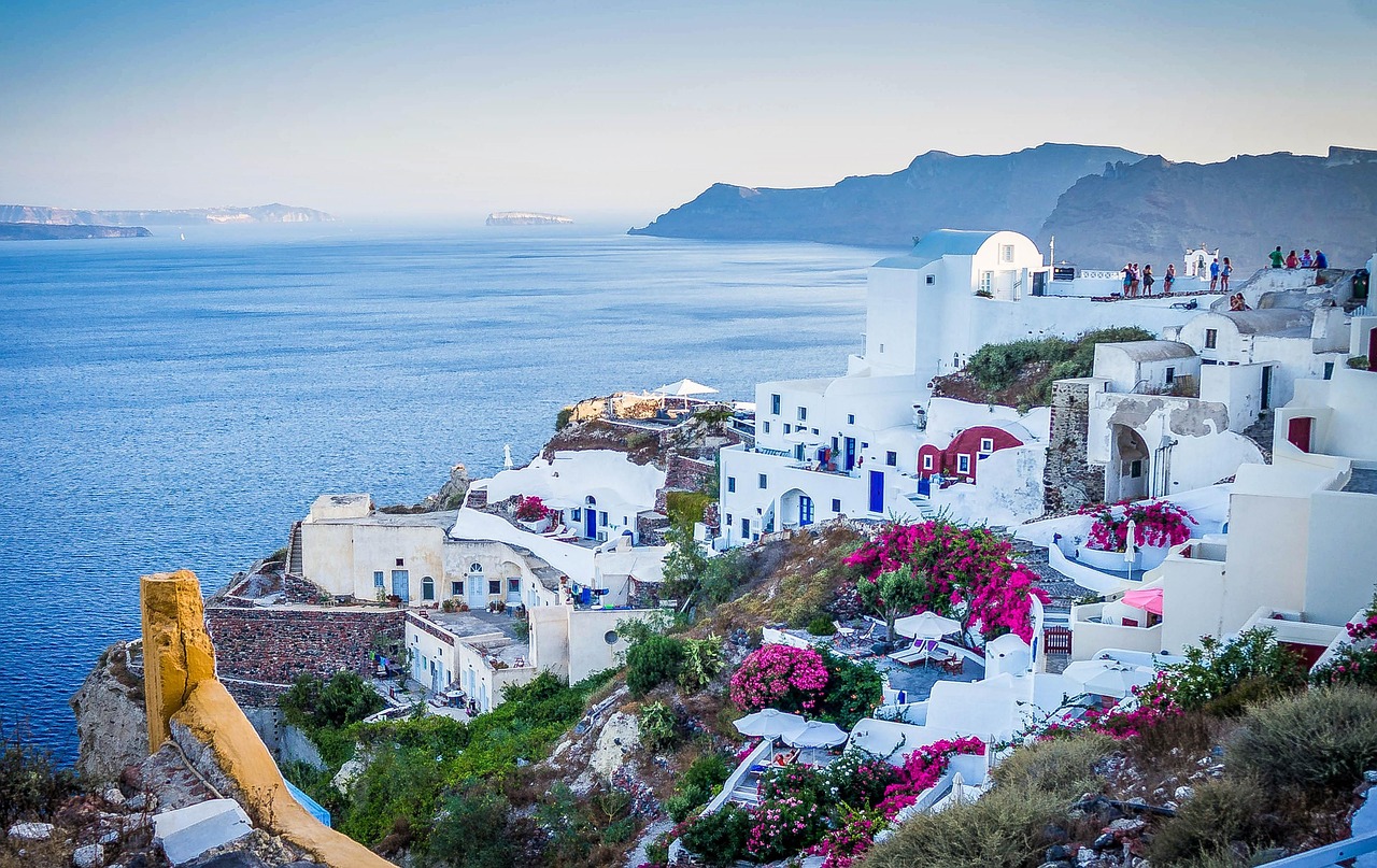 Santorin : est-il sûr de voyager vers cette île grecque paradisiaque ?