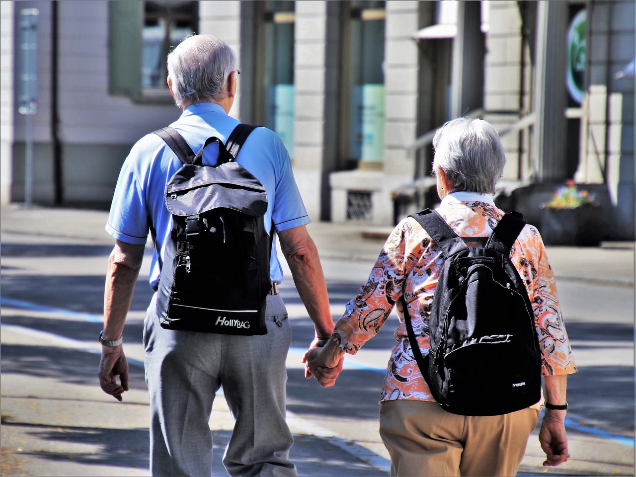 Le tourisme des seniors : les nouvelles tendances qui transforment l’industrie du voyage