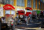 découvrez da nang, une ville vibrante du vietnam, réputée pour ses plages magnifiques, son ambiance animée et ses sites historiques fascinants. explorez les montagnes de marbre, savourez une cuisine délicieuse et plongez dans la culture locale. da nang est la destination idéale pour les voyageurs en quête d'aventure et de détente.