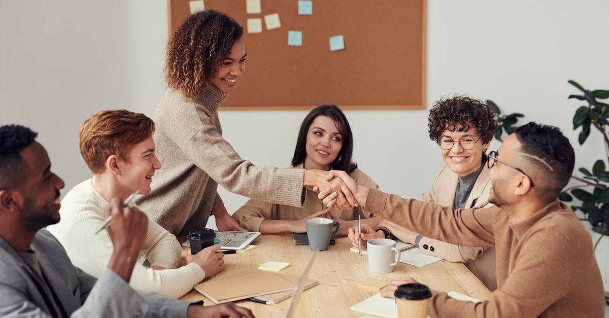 découvrez l'importance de la diversité dans notre société moderne. explorez comment les différences culturelles, d'origine et de pensée enrichissent nos vies et favorisent l'innovation. apprenez à célébrer et à intégrer la diversité pour créer un monde plus inclusif.