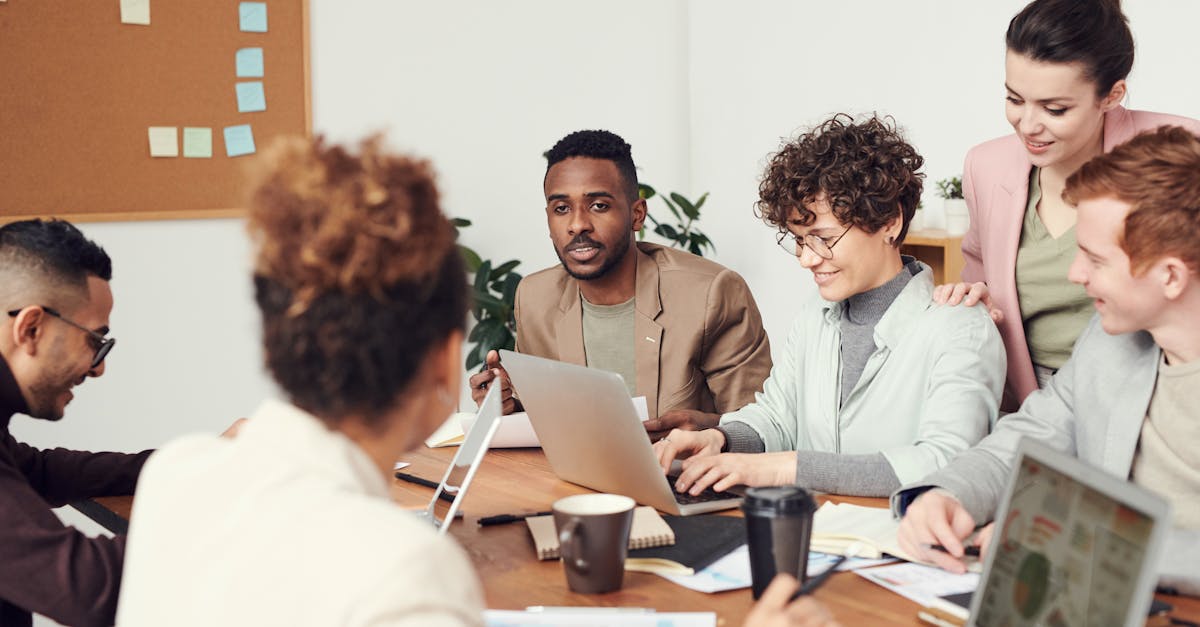 découvrez l'importance de la diversité dans notre société, ses avantages et son impact positif sur les entreprises, la créativité et l'innovation. explorez comment promouvoir l'inclusion et enrichir nos communautés par la valorisation des différences.