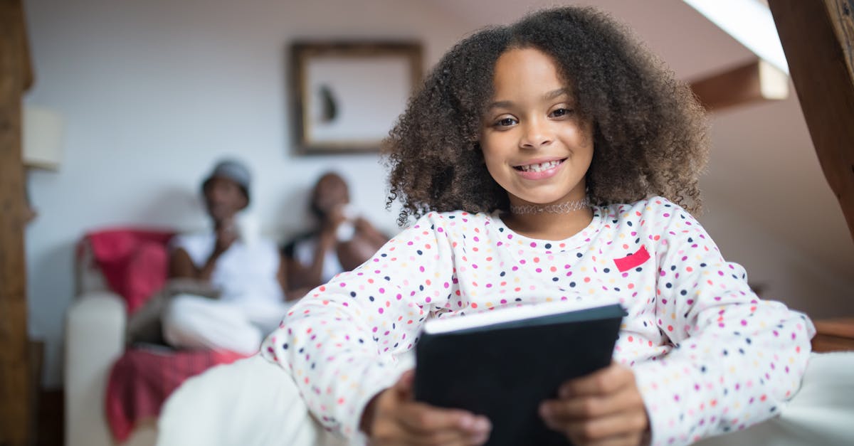 découvrez comment les liens familiaux reforcent les relations entre les membres de la famille, favorisent le soutien émotionnel et créent des souvenirs inoubliables. explorez des conseils pour renforcer ces précieux liens au sein de votre foyer.