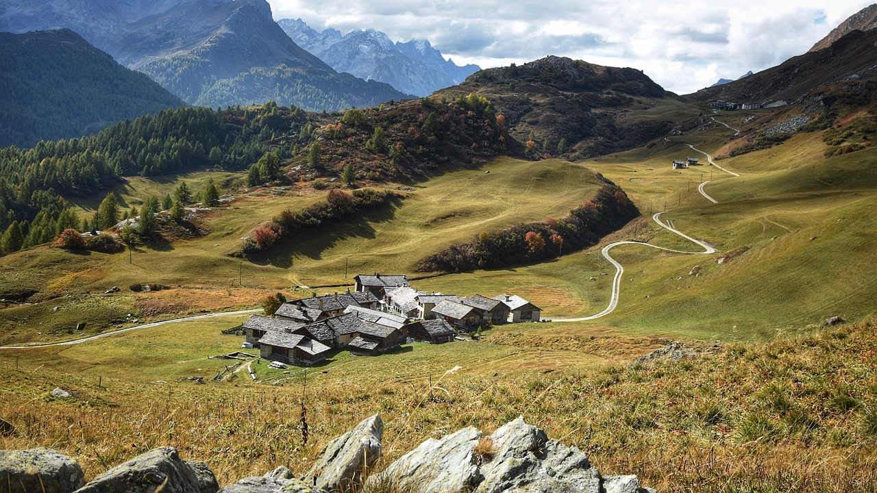 découvrez les meilleures destinations estivales qui promettent soleil, plages de sable fin et aventures inoubliables. que vous recherchiez des escapades à la mer, des randonnées en montagne ou des séjours culturels, trouvez l'inspiration pour vos vacances d'été.