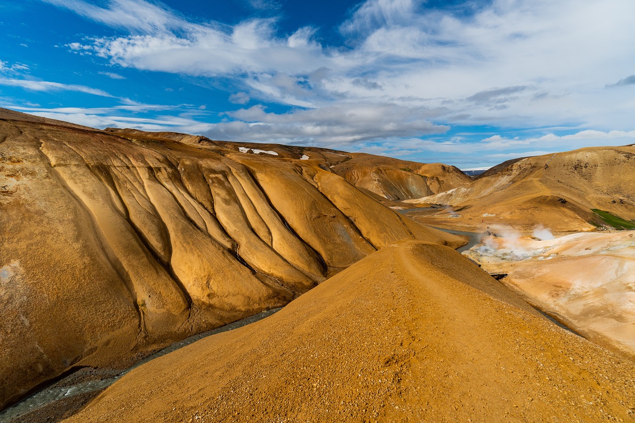 découvrez les meilleures destinations de voyage à travers le monde. que vous recherchiez des plages paradisiaques, des montagnes majestueuses ou des villes historiques, trouvez l'inspiration pour votre prochaine aventure.