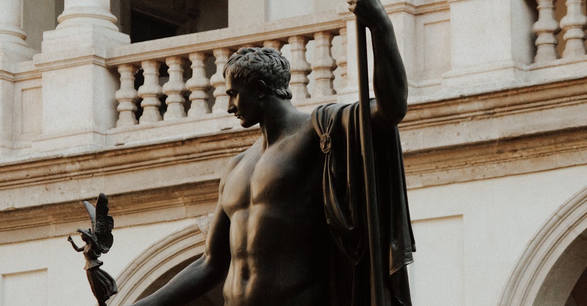 découvrez l'histoire fascinante à travers les monuments historiques, témoins du passé qui ont façonné notre culture et notre patrimoine. explorez les joyaux architecturaux qui racontent des récits uniques, des civilisations anciennes aux époques modernes.