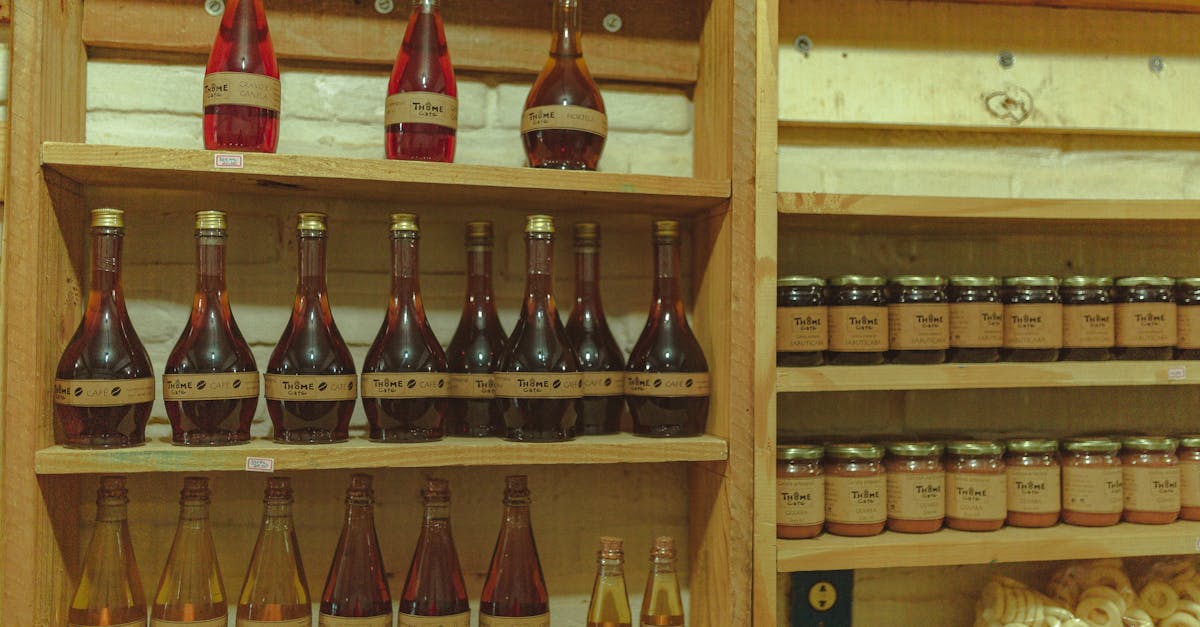 découvrez notre sélection de vins locaux, mettant en avant les terroirs uniques et les cépages typiques de notre région. savourez des créations artisanales qui racontent l'histoire et la passion des vignerons locaux.