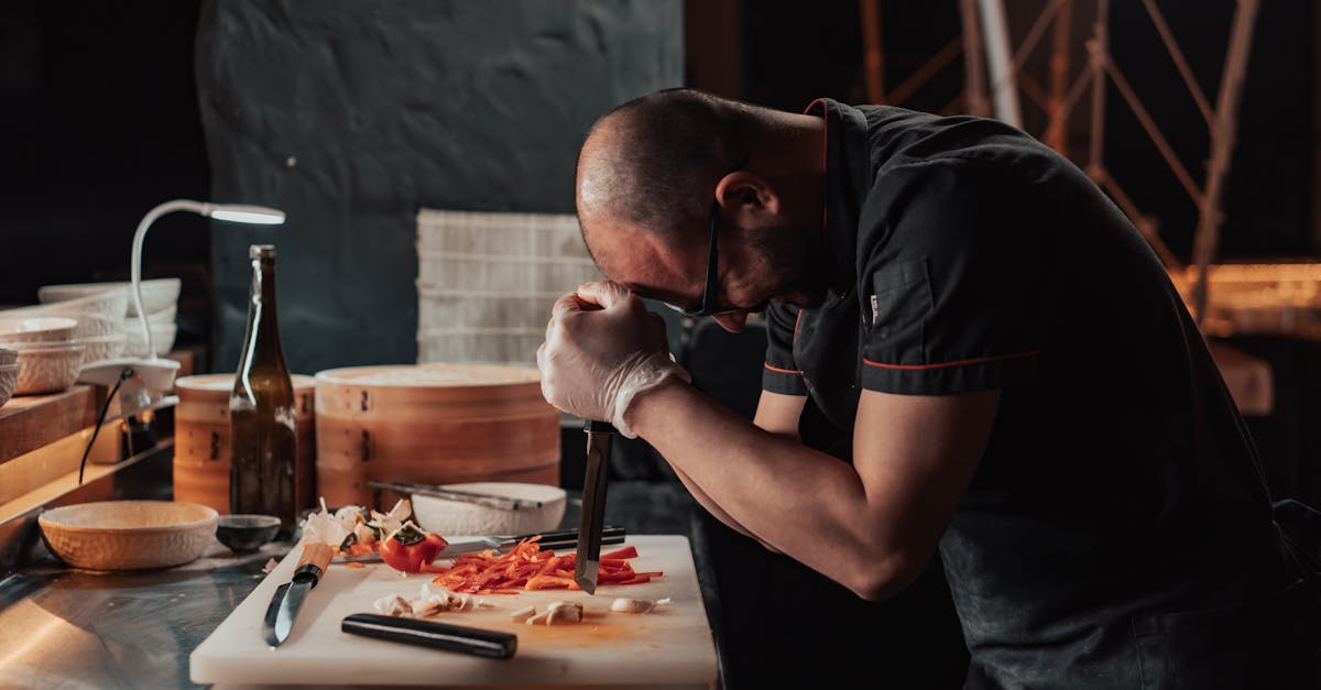 découvrez les techniques culinaires essentielles pour sublimer vos plats, des méthodes de cuisson aux astuces de présentation. améliorez vos compétences en cuisine et impressionnez vos convives avec des recettes innovantes et savoureuses.