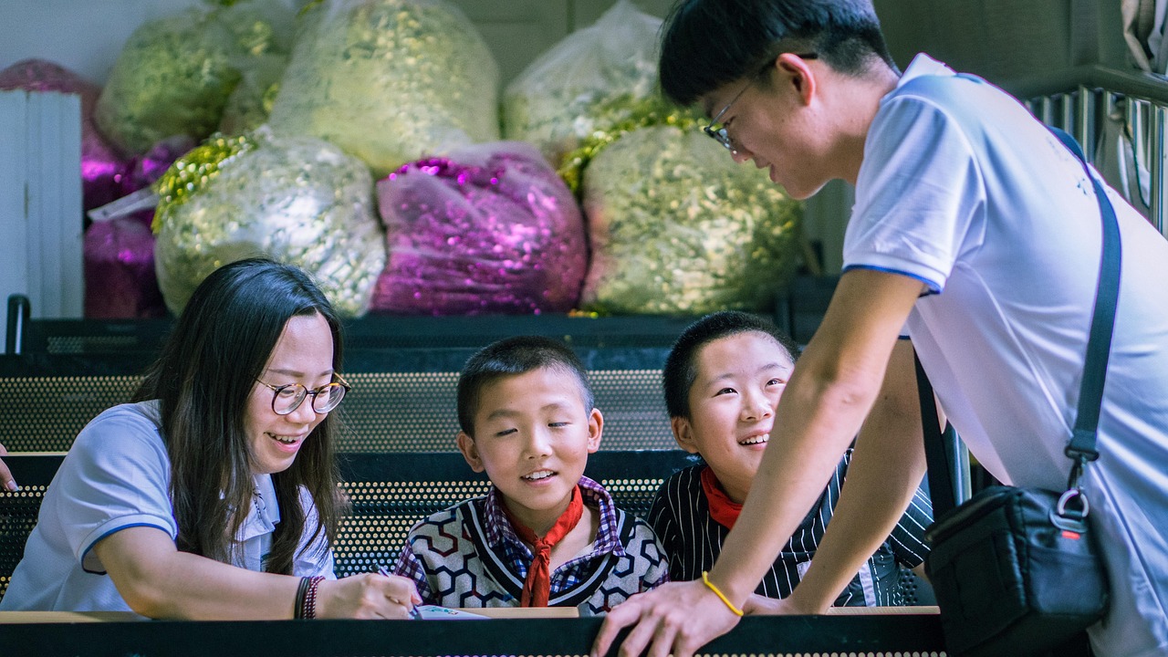 découvrez les initiatives culturelles innovantes qui enrichissent nos communautés, favorisent la diversité et promeuvent l'accès à l'art pour tous. explorez des projets inspirants qui rassemblent les individus autour de la richesse culturelle.