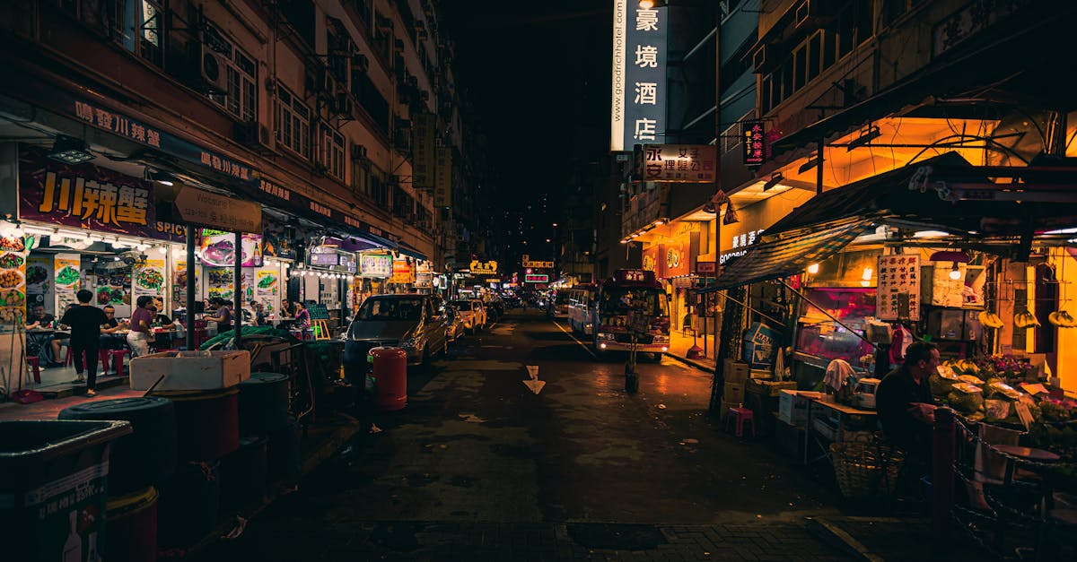 découvrez l'ambiance unique des night markets : stands colorés, street food savoureuse et animations nocturnes pour une expérience inoubliable en soirée. parfait pour sortir entre amis ou en famille !
