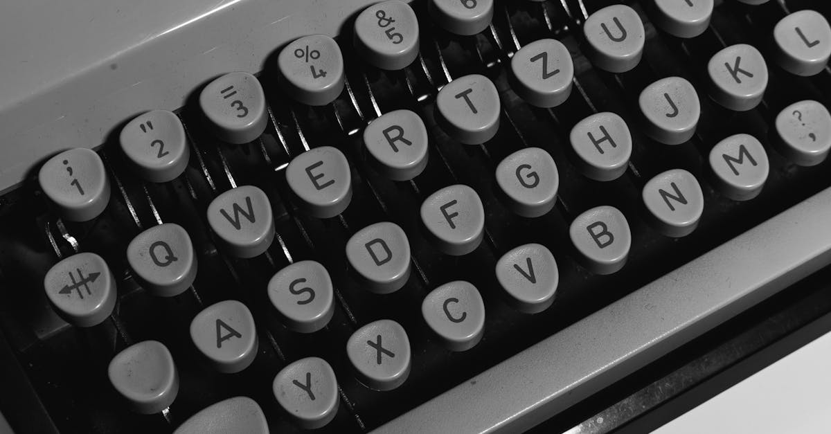 découvrez la signification et l’utilisation des parenthèses en français, leurs règles d’emploi dans les phrases, ainsi que des exemples pour mieux comprendre leur rôle en typographie.