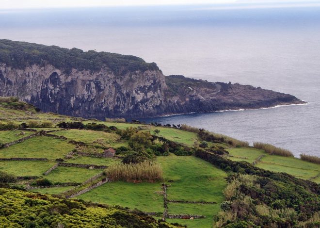 Découvrez les Açores : un voyage audio à travers les traditions de cet archipel avec notre sélection de podcasts incontournables