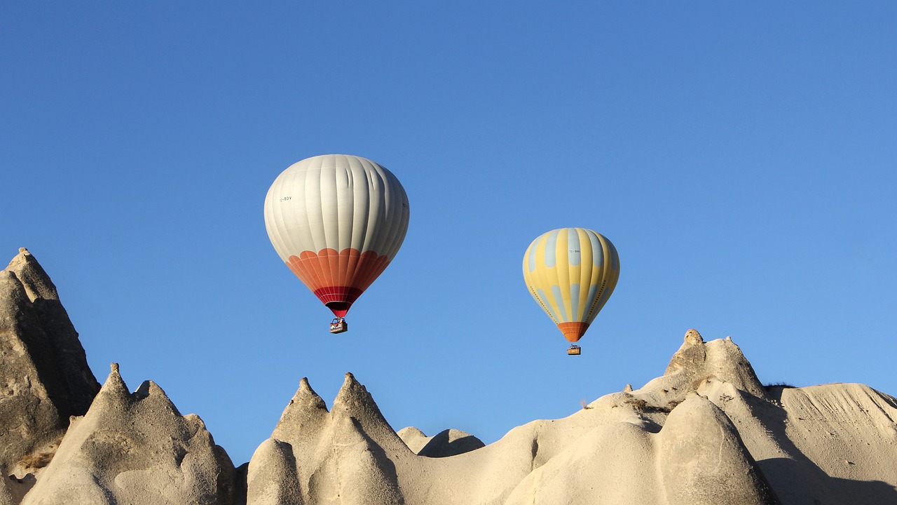 découvrez des expériences uniques qui sauront éveiller votre curiosité et vous offrir des souvenirs inoubliables. explorez des activités originales pour vivre des moments exceptionnels, seul, en couple, en famille ou entre amis.