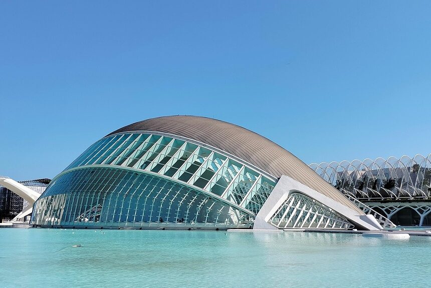 Explorer des Horizons Inexplorés : La Montée d’un Tourisme Innovant dans les Éditions Créatives