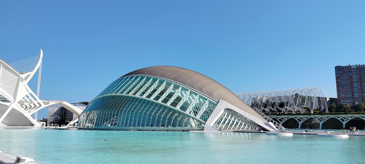 Explorer des Horizons Inexplorés : La Montée d’un Tourisme Innovant dans les Éditions Créatives