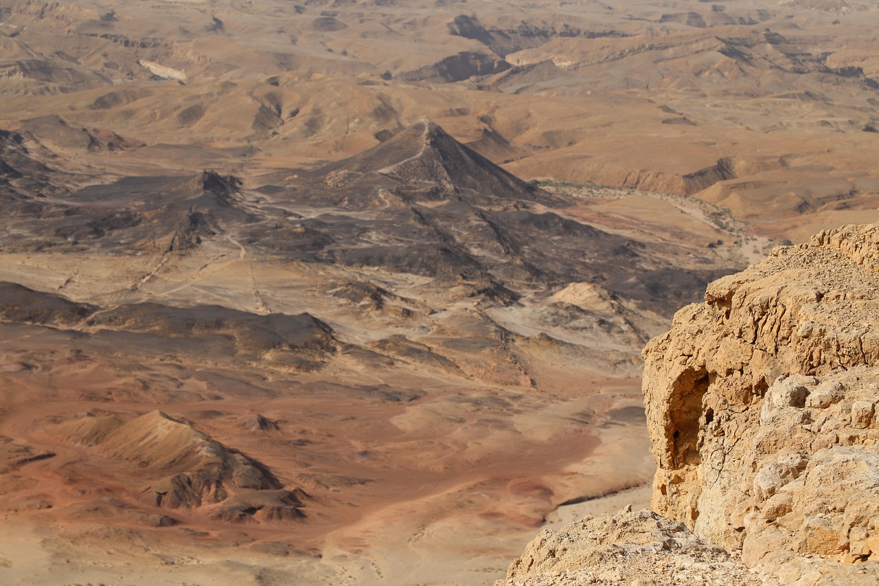 découvrez l'actualité, l'histoire et les enjeux du conflit israélo-palestinien. analyse des causes, des faits marquants et des perspectives sur la situation entre israël et la palestine.