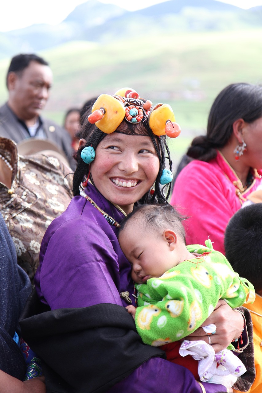 Les 30 aspirantes au titre de Miss Tourisme ethnique du Vietnam 2025 célèbrent la richesse de la gastronomie du Nord-Ouest