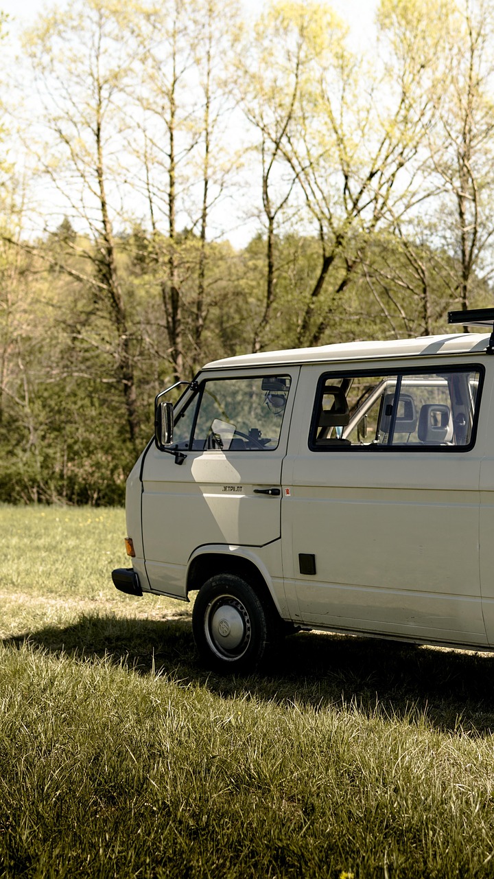 découvrez la vanlife : le mode de vie nomade à bord d’un van aménagé. conseils, astuces, témoignages et inspirations pour voyager librement, explorer la nature et adopter un quotidien minimaliste sur la route.