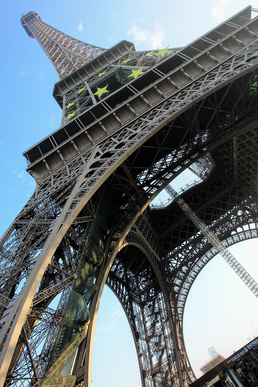 découvrez le tour du monde : destinations incontournables, conseils de voyage, astuces pour globe-trotters et expériences inoubliables à vivre aux quatre coins du globe.