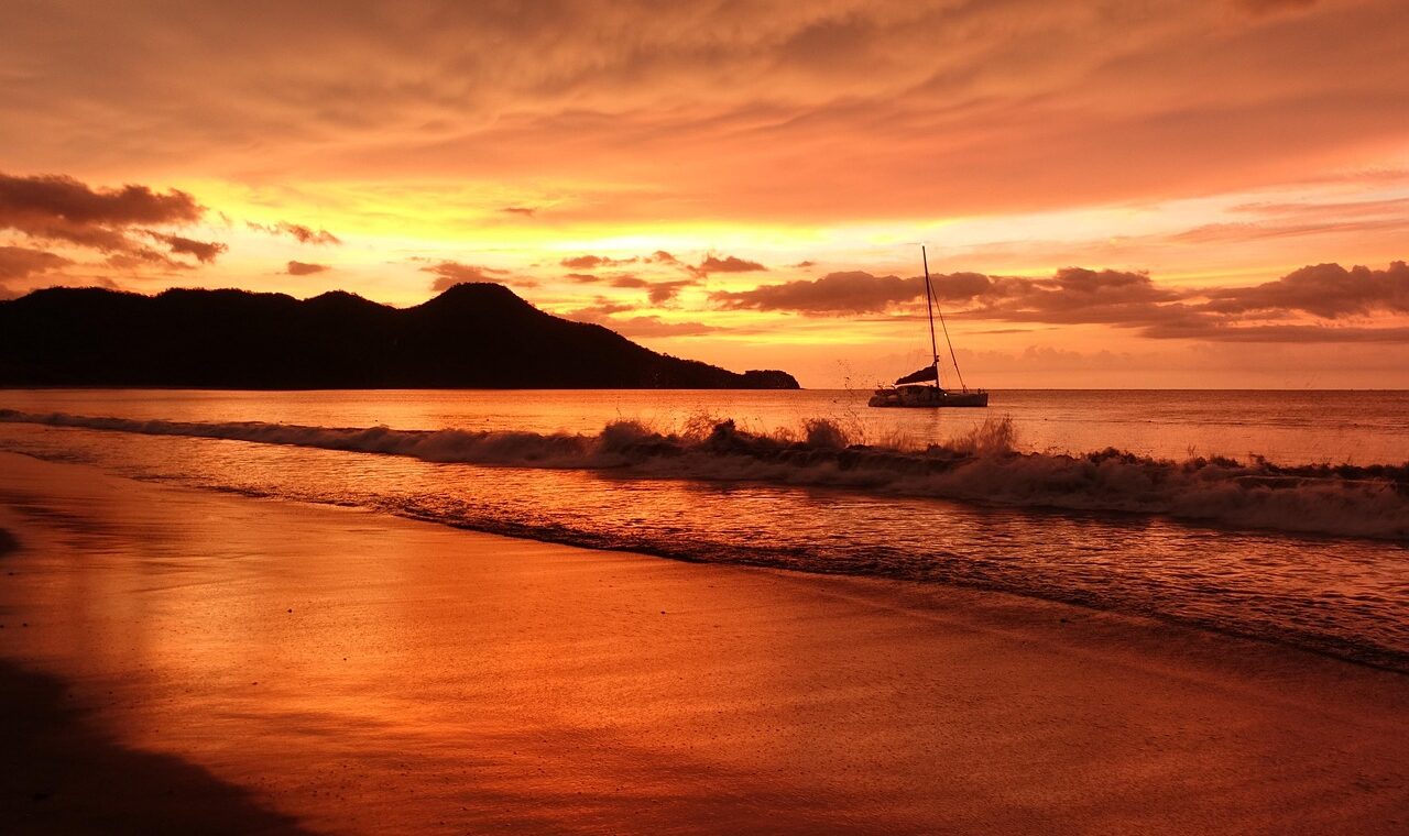 d&eacute;couvrez nos conseils essentiels pour voyager au costa rica : meilleures p&eacute;riodes, astuces locales, s&eacute;curit&eacute; et incontournables &agrave; visiter pour un s&eacute;jour r&eacute;ussi.