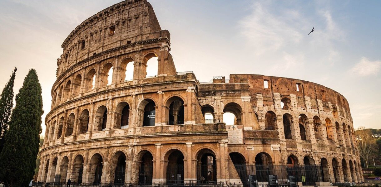 d&eacute;couvrez nos conseils essentiels pour voyager en italie : meilleures p&eacute;riodes, itin&eacute;raires incontournables, astuces pratiques et conseils locaux pour un s&eacute;jour inoubliable.