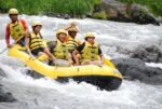 d&eacute;couvrez l'aventure et l'adr&eacute;naline du rafting en eaux vives. profitez d'une exp&eacute;rience unique en pleine nature, adapt&eacute;e &agrave; tous les niveaux, pour des moments inoubliables en famille ou entre amis.