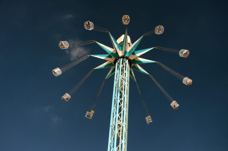 d&eacute;couvrez notre foire aux santons, une tradition proven&ccedil;ale avec une s&eacute;lection unique de figurines artisanales pour d&eacute;corer votre cr&egrave;che de no&euml;l.