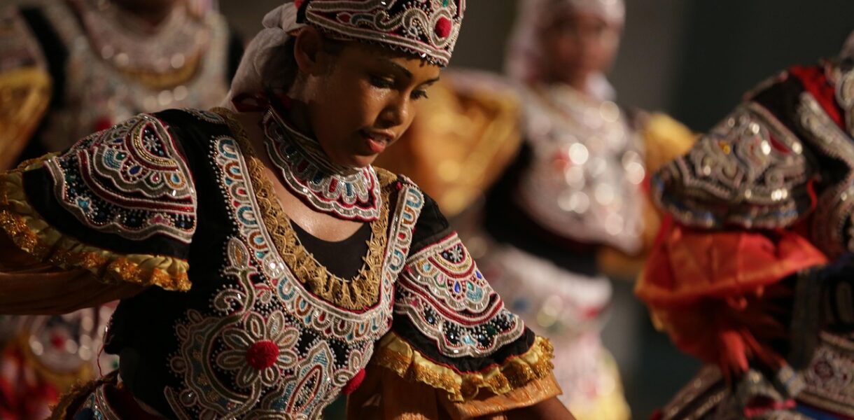 d&eacute;couvrez nos conseils essentiels pour voyager au sri lanka : meilleures p&eacute;riodes, astuces culturelles, lieux incontournables et conseils pratiques pour un s&eacute;jour r&eacute;ussi.