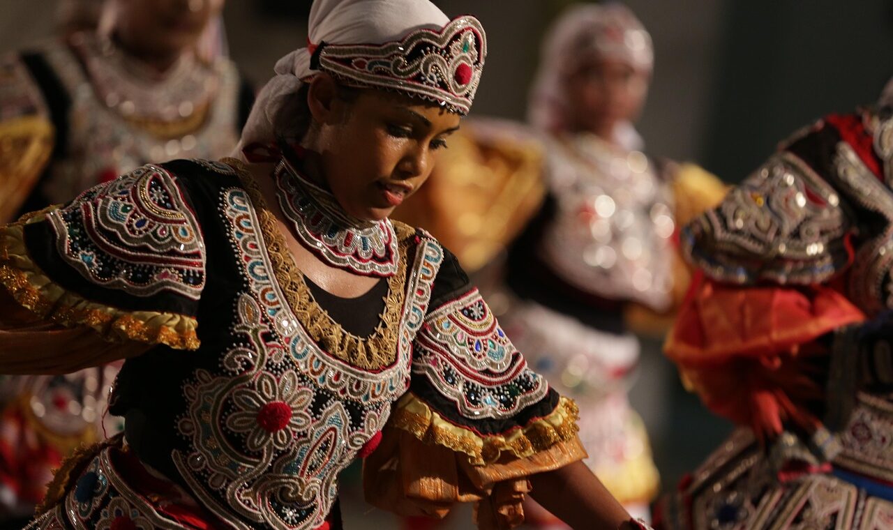 d&eacute;couvrez nos conseils essentiels pour voyager au sri lanka : meilleures p&eacute;riodes, astuces culturelles, lieux incontournables et conseils pratiques pour un s&eacute;jour r&eacute;ussi.