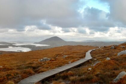 d&eacute;couvrez le tourisme en irlande : paysages magnifiques, villes vibrantes, culture riche et traditions uniques pour un s&eacute;jour inoubliable.