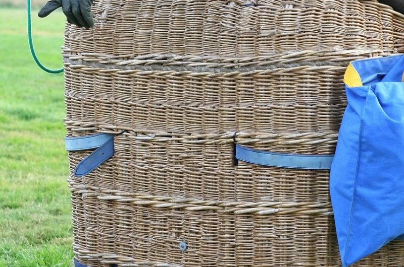 conseils et astuces pour voyager en toute s&eacute;curit&eacute;, que ce soit en avion, en voiture ou &agrave; pied. d&eacute;couvrez comment pr&eacute;parer votre voyage pour &eacute;viter les risques et profiter pleinement de votre aventure.