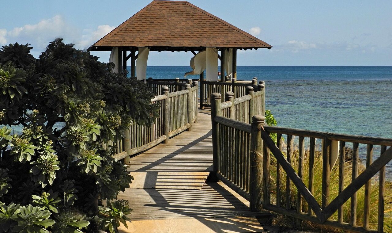 d&eacute;couvrez des voyages de luxe &agrave; l'&icirc;le maurice alliant confort, &eacute;l&eacute;gance et exp&eacute;riences exclusives pour des souvenirs inoubliables.